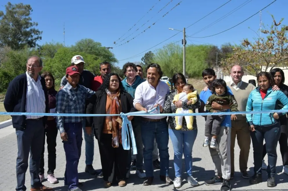 Gustavo Sáenz se encargó de inaugurar otra obra más en la región