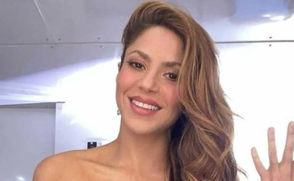 Shakira comparte osada foto y enseña lo mejor de ella
