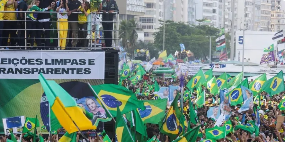 Elecciones presidenciales en Brasil al rojo vivo: lo apuñaló tras escuchar que votaría por Lula da Silva