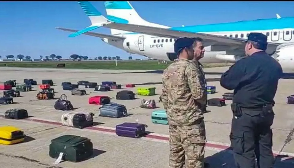 Se calentó con la Aerolínea y amenazó con una bomba en el avión