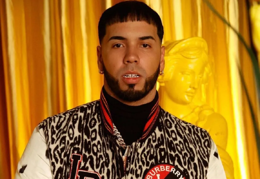 Ella es Shaarza Moriel, la influencer que asegura tener una relación con Anuel AA