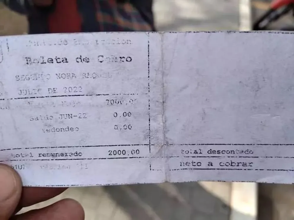 Trabajadores prestan servicio 6 horas al día y cobran $2.000 por mes, temen represalias 