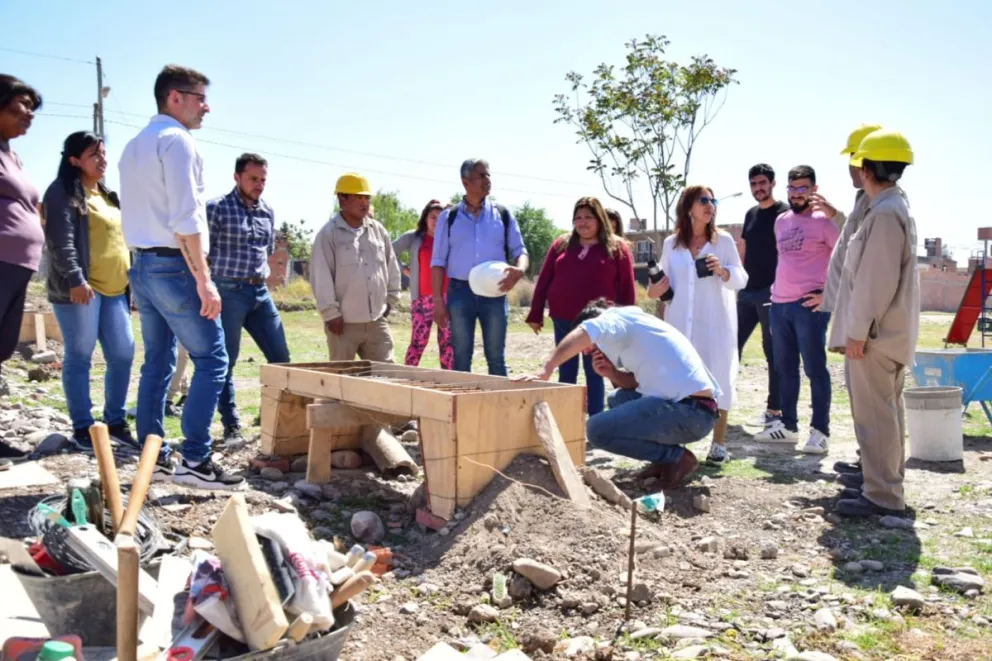 Salta avanza gracias al esfuerzo de los salteños: Carlos Morello visitó las obras en barrio El Cambio