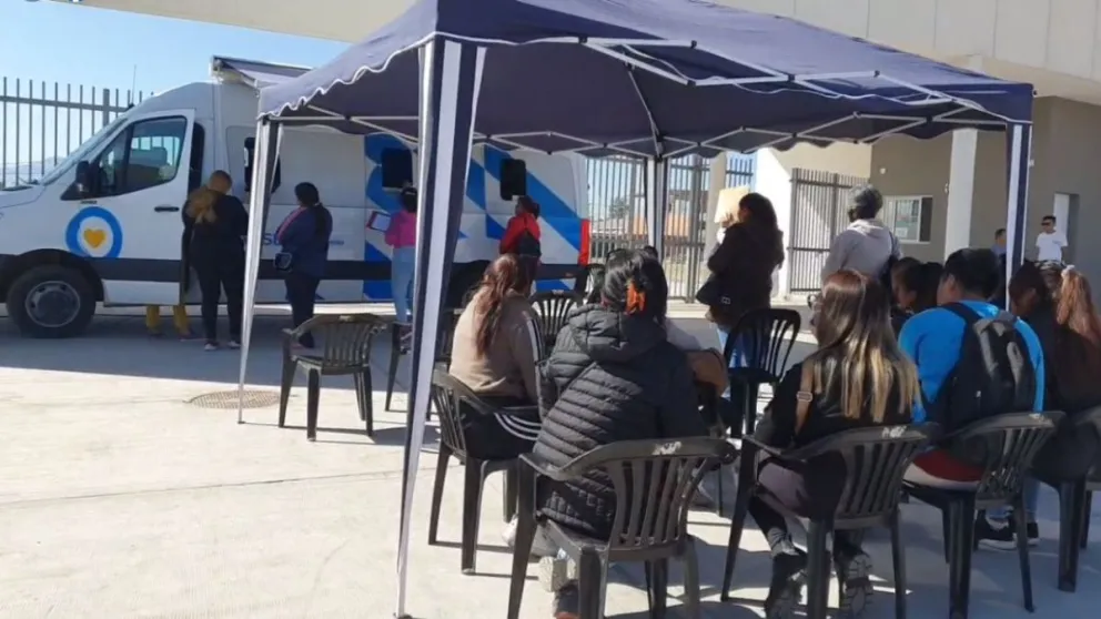 El móvil del ANSES en Parque Sur continuará hasta fin de mes