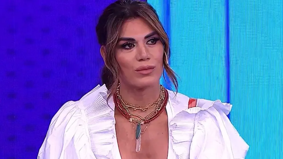 Flor de la V explotó de furia y mandó a callar a sus panelistas