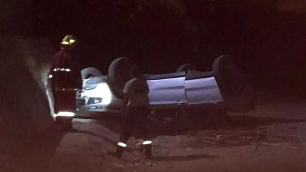 Impactante accidente en la costanera del río Arenales