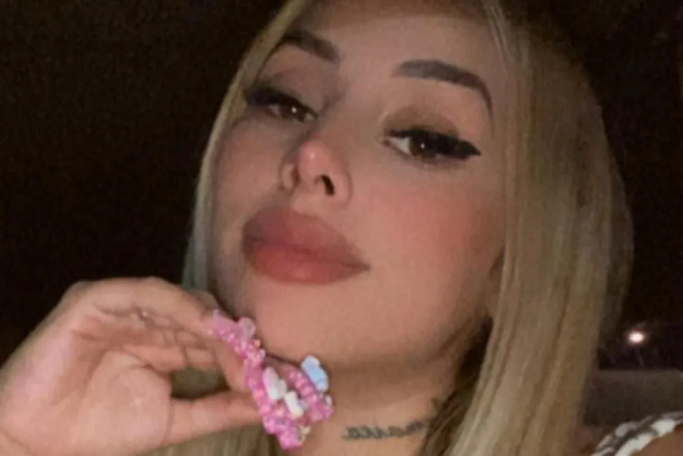 Captaron a Tamara Báez y L-Gante a los besos en un boliche