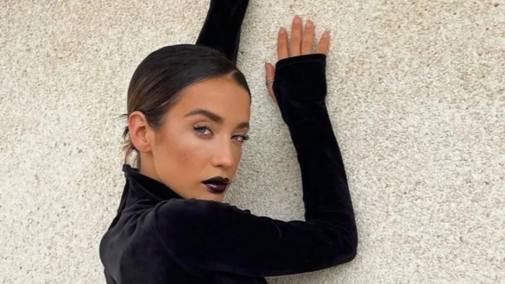 Con una bikini ultra cavada, María Pedraza desplegó toda su belleza