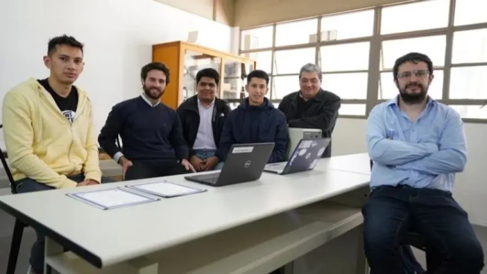 Tras una larga lucha, cinco estudiantes salteños estarán participando en un concurso de la NASA