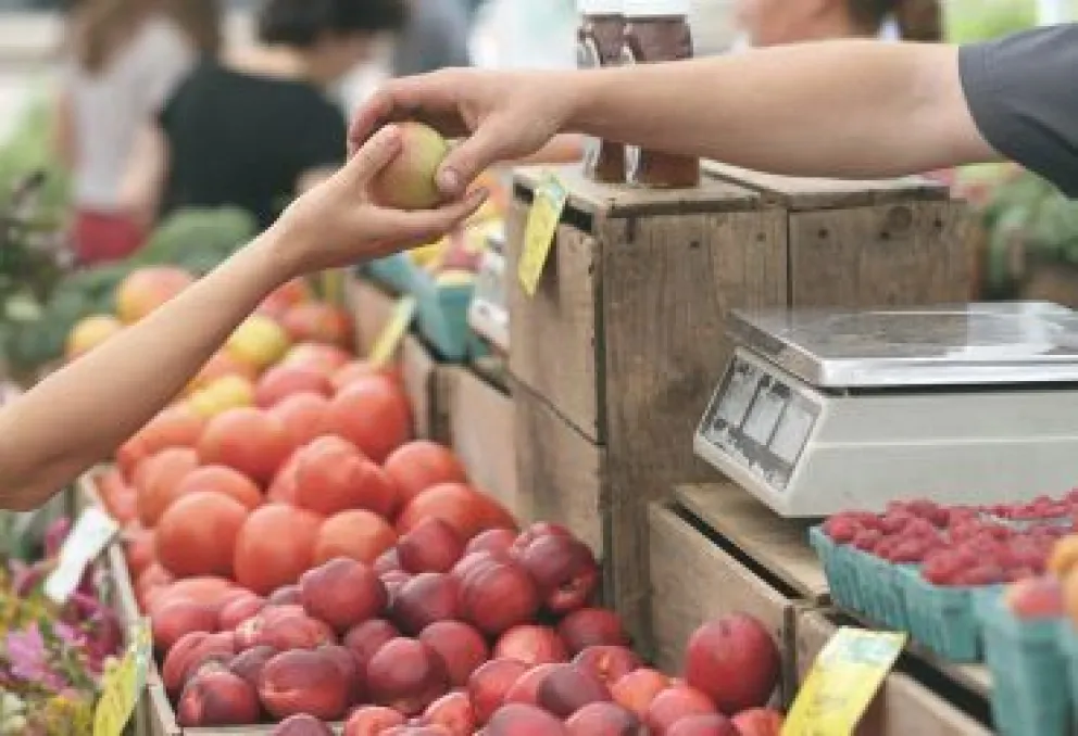 Comerciante se mostró en sus redes preocupado por la falta de ingreso en su negocio
