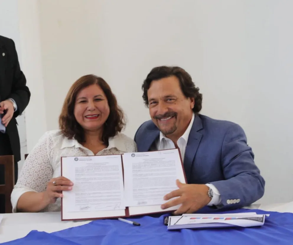 Gustavo Sáenz firmó el presupuesto 2023 para seguir haciendo posible más obras en la provincia 