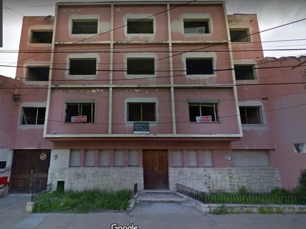 El misterio tras la ex Clínica Córdoba: se cumplen 21 años, sin que nadie la pueda demoler ni reparar