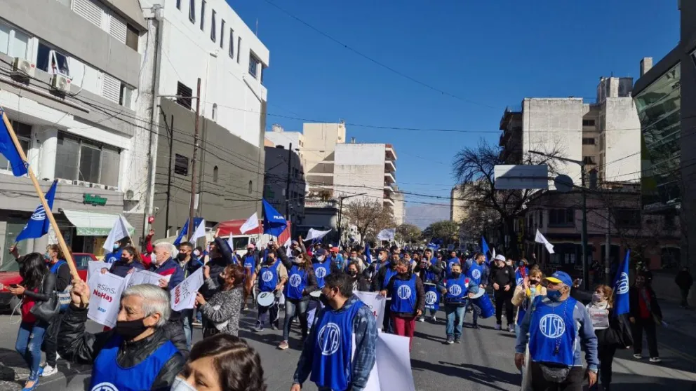 Los trabajadores de salud harán un paro nacional de dos días