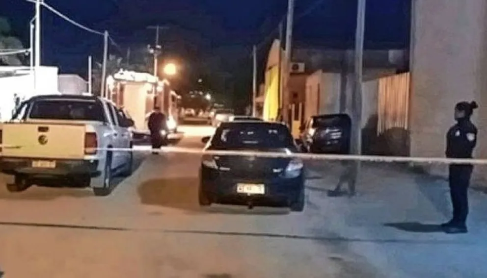 Encontraron a dos bebés muertos en el fondo de una casa