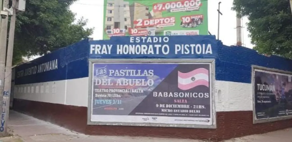Continúan las obras por parte de los socios, en el estadio de Juventud Antoniana