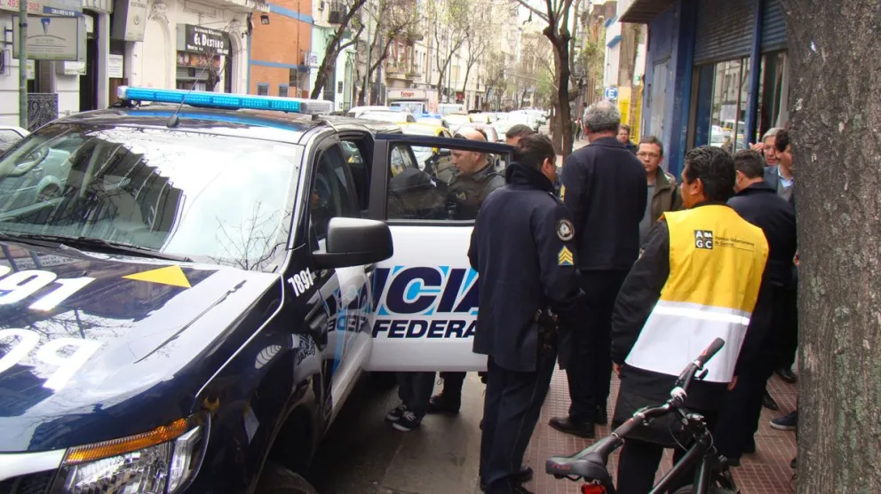 Detuvieron por homicidio a un travesti y una chica transexual
