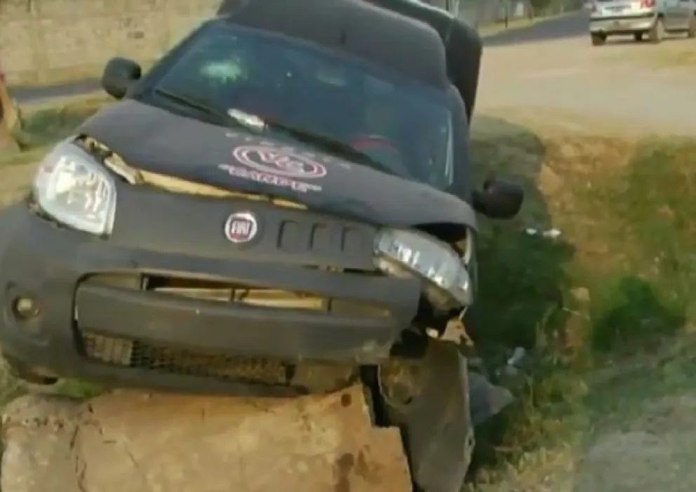 Terrible accidente de tránsito: le chocó el auto a su jefe y se dio a la fuga 