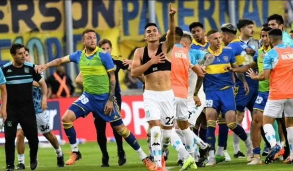 Racing salió campeón ante Boca tras un polémico partido y las redes estallaron