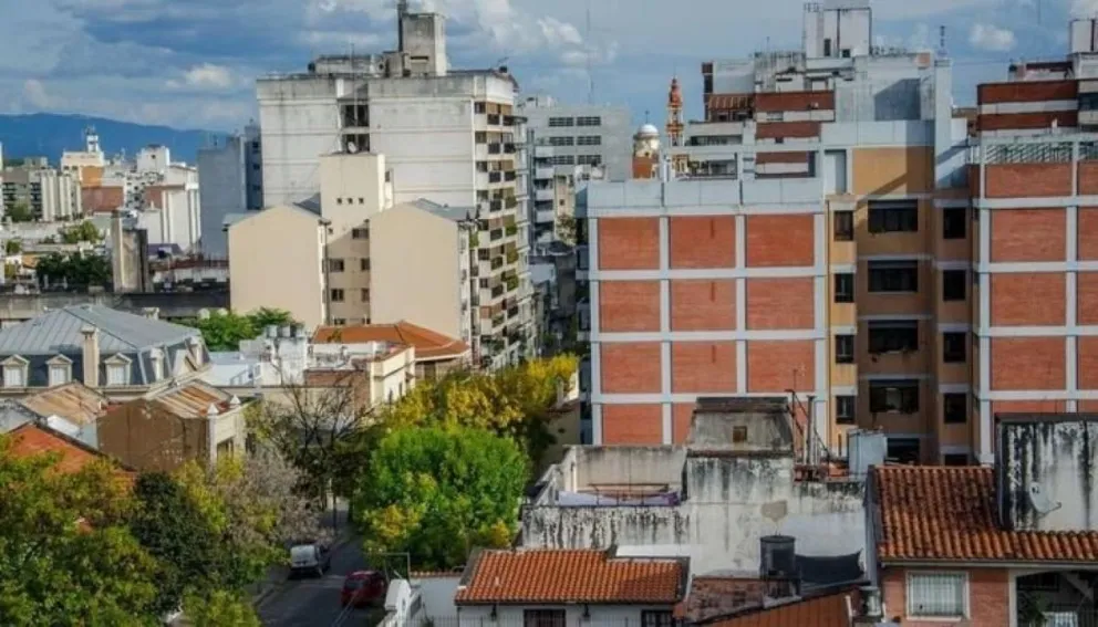 Exfuncionarios en la mira por supuestas irregularidades en construcciones edilicias