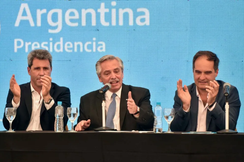Alberto Fernández entregó 837 viviendas a la víctimas del terremoto del 2021 