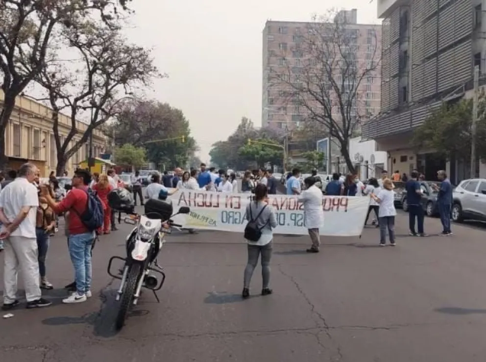 Los médicos de Cafayate también se suman al reclamo de la salud