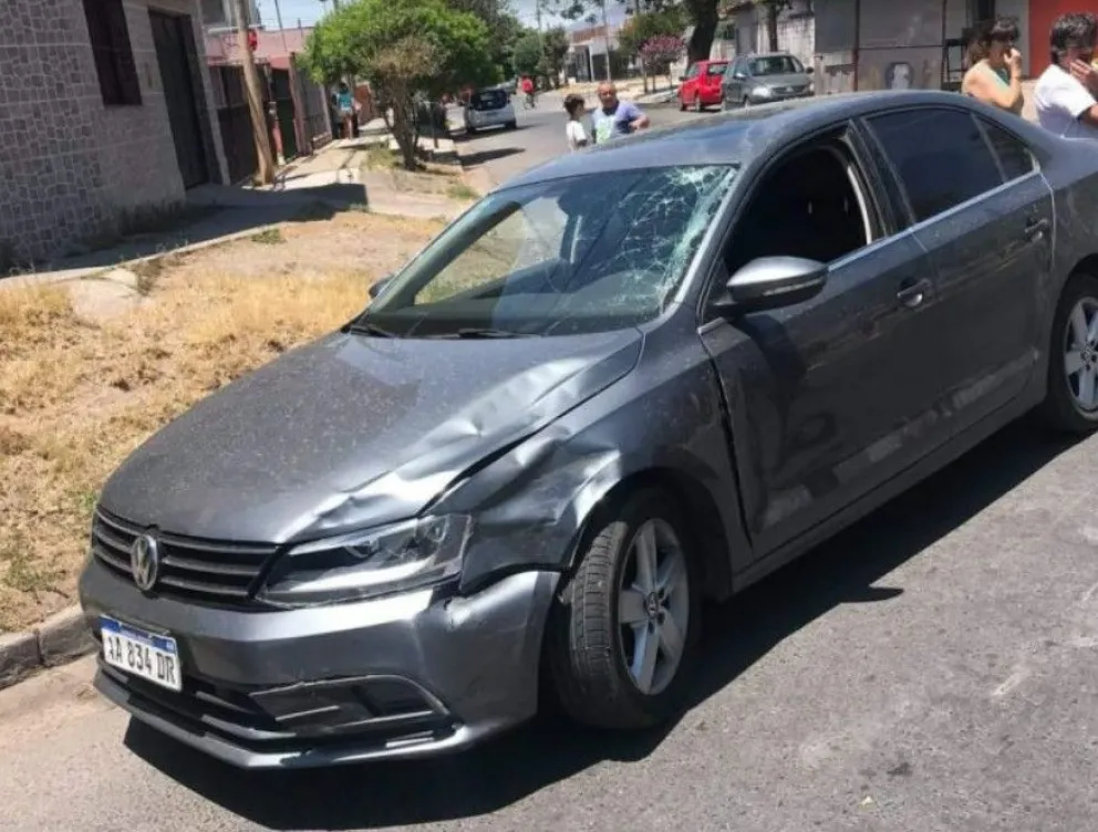 Un grave accidente dejó malherido a un joven repartidor