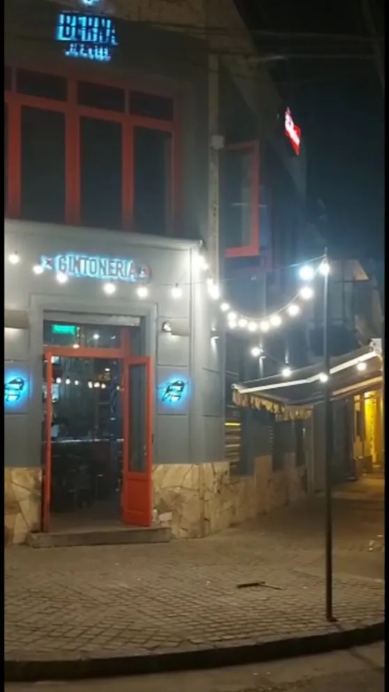 Bar Berna de Paseo La Balcarce tiene “amigos en el poder” y puede poner música para "molestar" a los vecinos