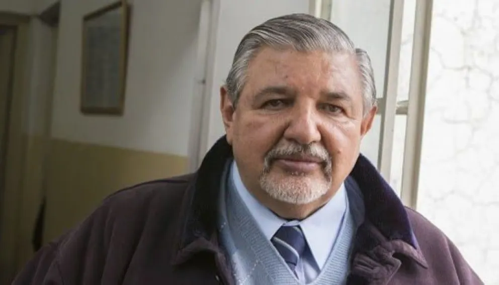 Antes de su salida, Juan José Esteban aclaró la situación de los profesionales de la salud