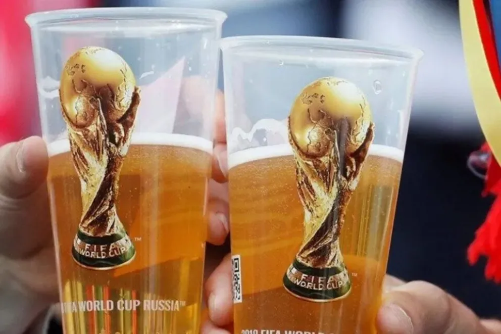 Qatar prohíbe el consumo de alcohol en los estadios a solo dos días del mundial