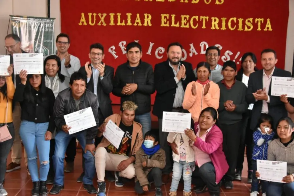 UPATECo, REMSa, ENRESP y EDESA incluyeron a jóvenes salteños en "la transformación económica" de Salta