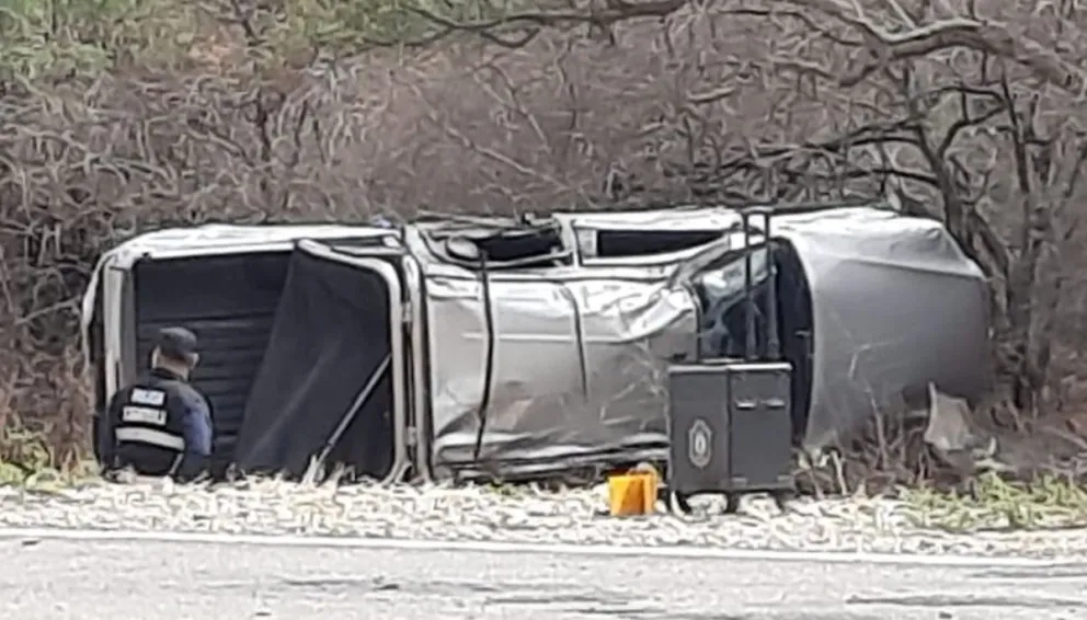 Accidente fatal: dos camionetas chocaron de frente y provocaron una tragedia