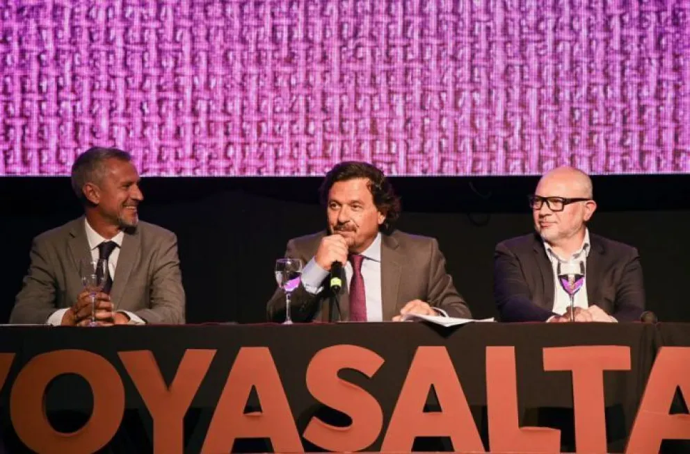 Gustavo Sáenz avanza en la construcción de un aeropuerto en Cafayate