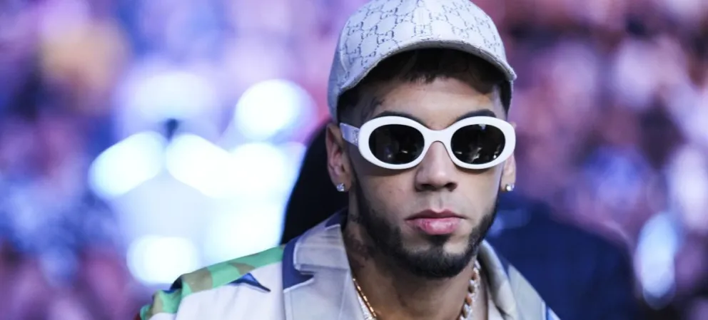 Así fue la fuerte caída de Anuel AA en el escenario del Flow Fest 2022 en CDMX