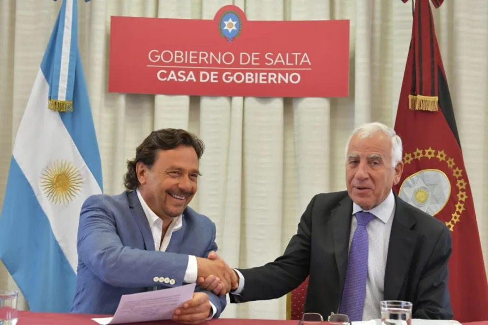 Gustavo Sáenz le tomó juramento a Marcelo Domínguez, el nuevo Ministro de Seguridad y Justicia de la provincia 