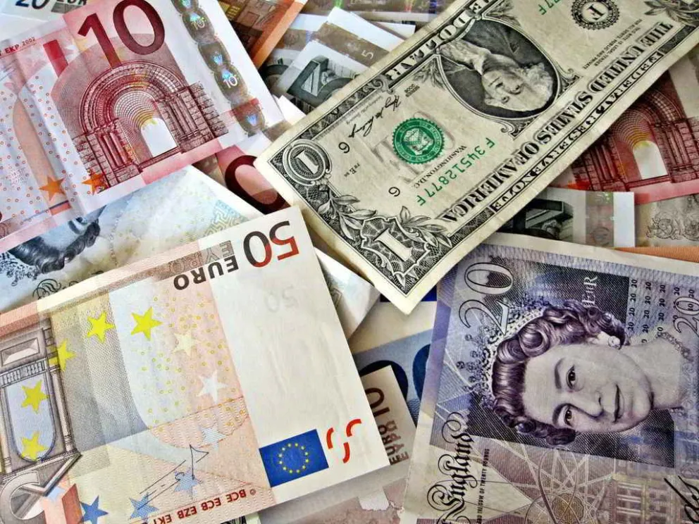 El dólar blue cerró a unos $312 para la venta