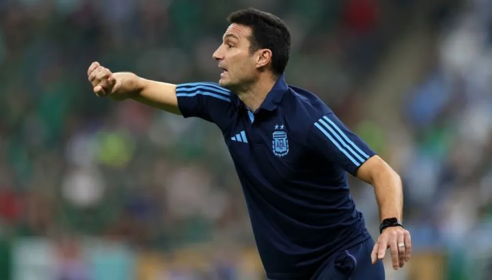 Lionel Scaloni analiza la posible formación de la Selección Nacional para jugar contra Australia