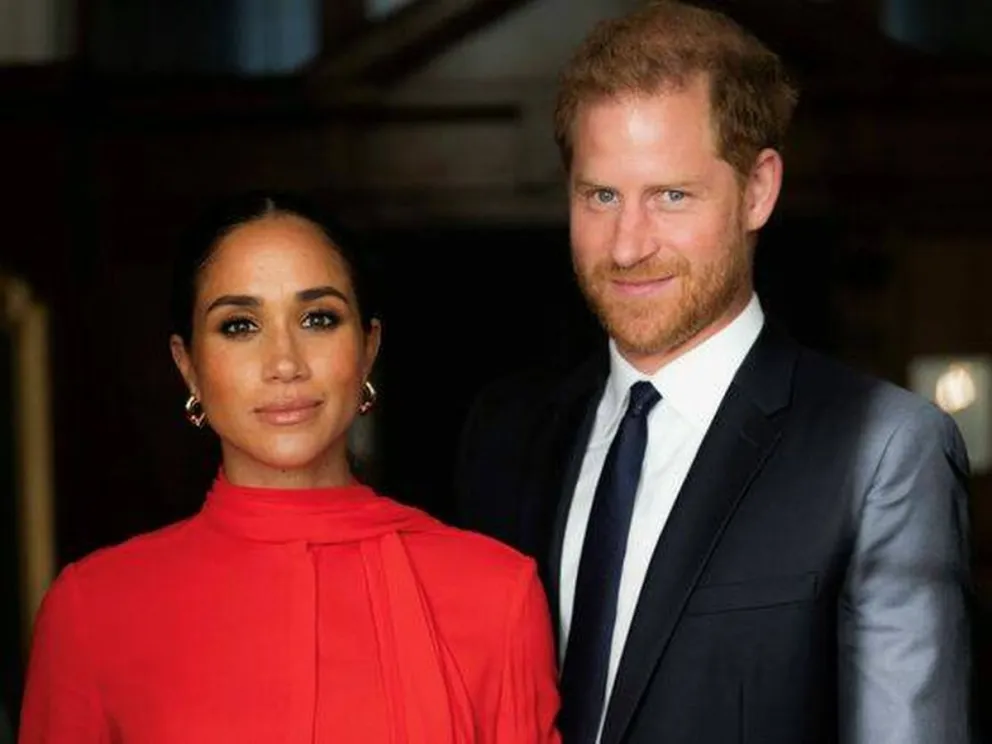 El explosivo documental de Harry y Megan que arruinó la visita de Guillermo y Kate a Boston: graves acusaciones a la Corona