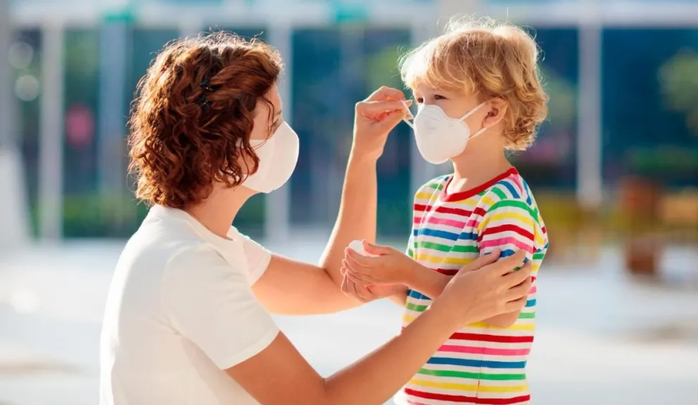 El uso de barbijos es obligatorio en centros de salud públicos y privados