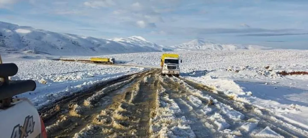 Entre el "cielo" y el "infierno": mientras que en algunas localidades nieva, en otras hace 45° C