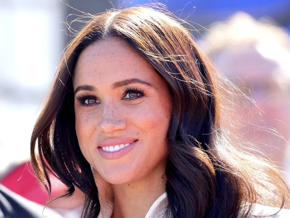 A todo esto renunció Meghan Markle para casarse con el príncipe Harry