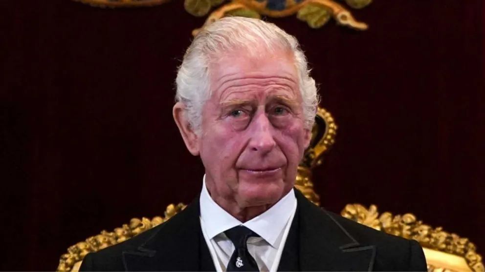 A meses de la asunción del rey Carlos III: El banco de Inglaterra prepara los billetes con su imagen 