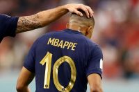 La imagen de Mbappé que recorre el mundo entero y representa a Francia, luego de la derrota ante Argentina