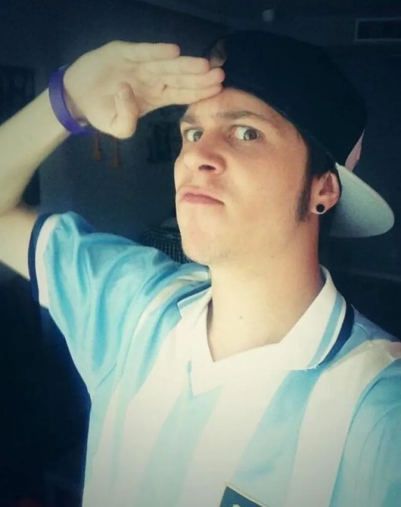 El Rubius celebra el triunfo argentino alabando a Messi y recordando a Maradona