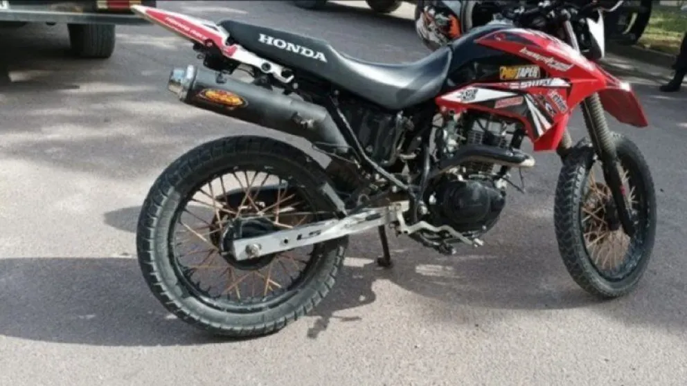 Joven motociclista se ahorcó con una bandera festejando la victoria del seleccionado nacional