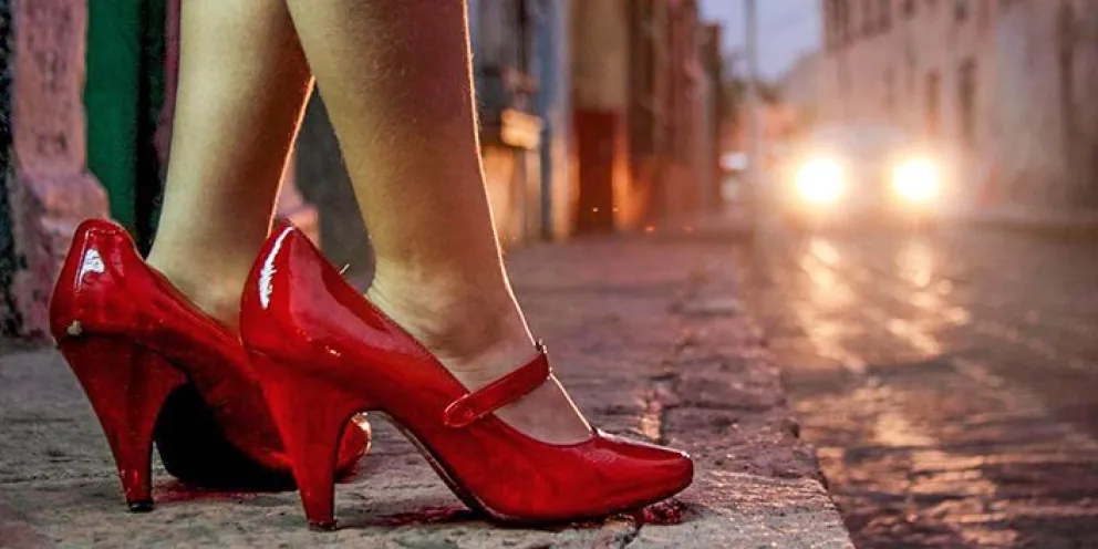 El diablo hecho persona: obligaba a su sobrinita a prostituirse, a cambio de comida y dinero