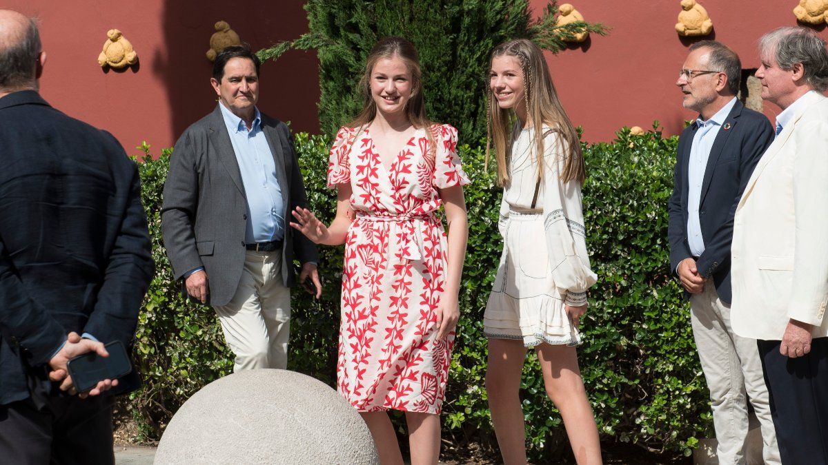 La princesa Leonor se mostr&oacute; con amigos.
