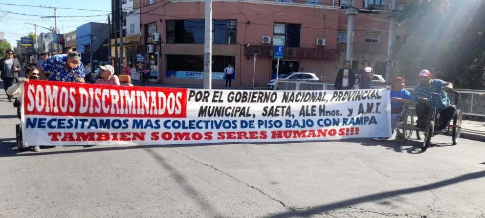 Protesta en SAETA: usuarios se manifestaron en las oficinas de la empresa