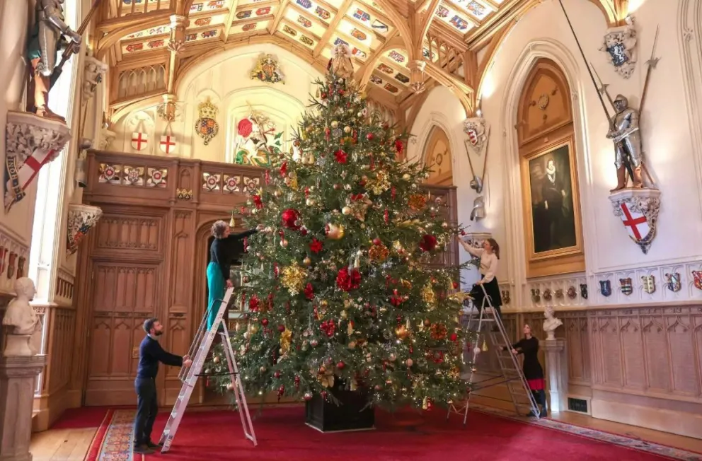 Las curiosas reglas de la realeza británica para Navidad: el adorno prohibido y una tradición insólita