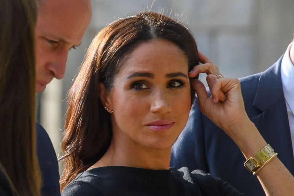 ¡Furia desatada!: Fanáticos de Meghan Markle atacaron contra el periódico que defenestró y trató de “narcisistas” a los duques de Sussex 
