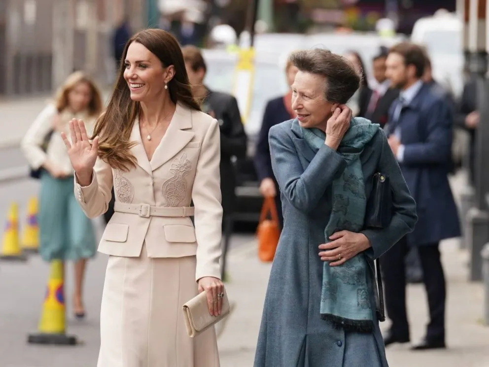 Los compromisos que afrontó la familia real británica en un año lleno de escándalos